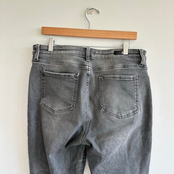 Kut from the Kloth High Rise Button Fly Mom Jeans Gray 12 - Picture 9 of 11